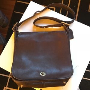 Vintage brown leather coach bag / satchel